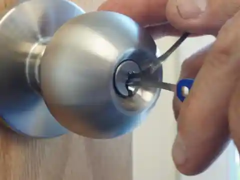 24/7 Emergency Locksmith example 3